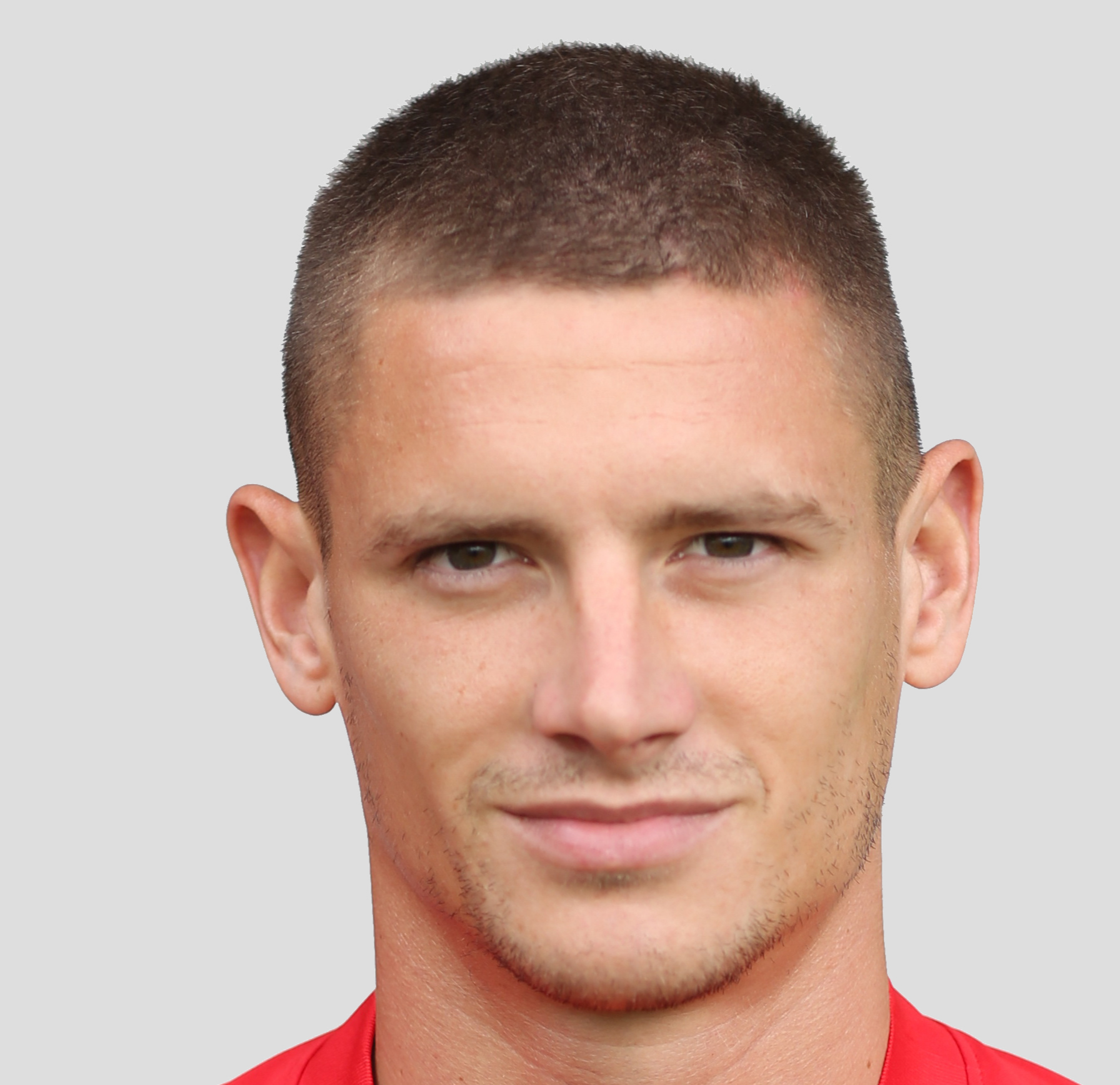 https://img.lingpool.com/img/football/player/b4e4329b846a355a66f3e83626b2a86a.jpg